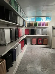 aluminum frame vs full aluminum showroom
