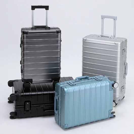 metal suitcases 530
